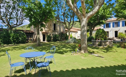 Villa in Sainte Christine, Solliès-Pont, France 1
