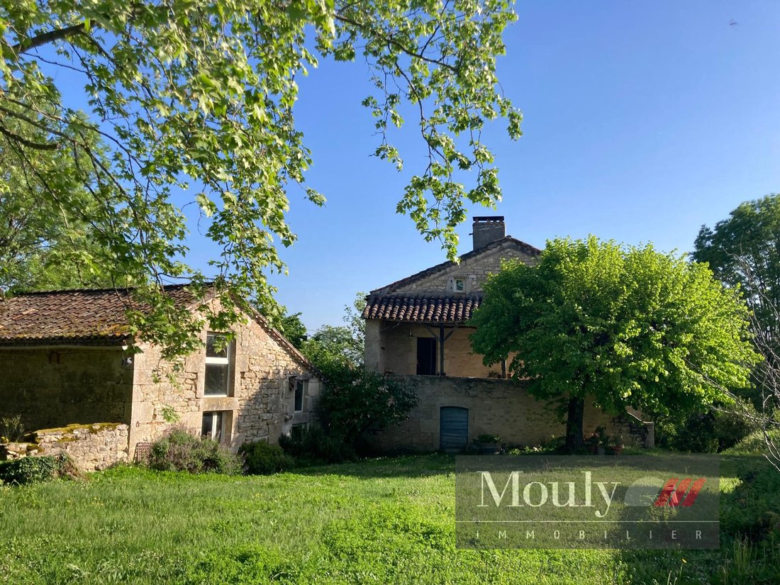 Estate in Trespoux-Rassiels, Occitania, France 2 - 18008951