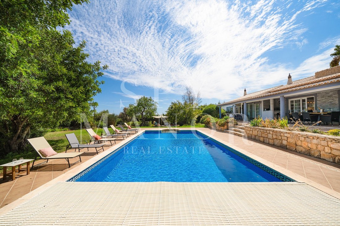 Villa in Carvoeiro, Algarve, Portugal 1 - 18010880