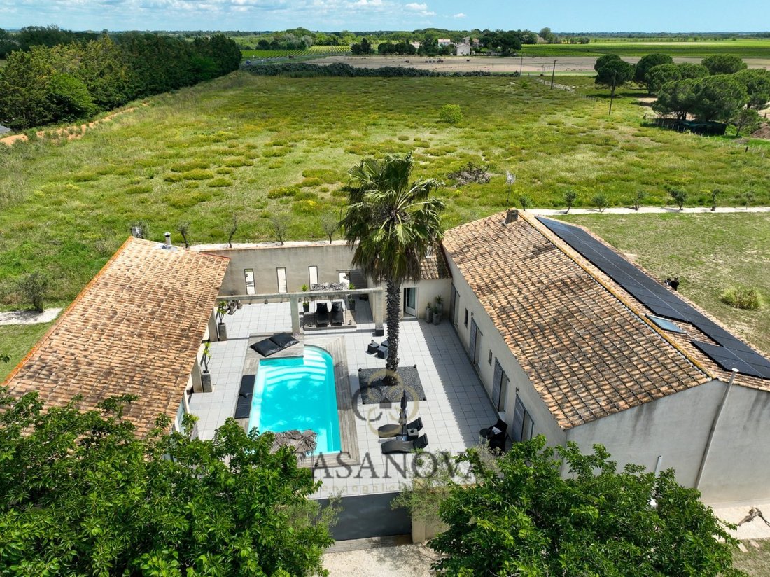 House in Centre Ville, Aigues-Mortes, France 1 - 18010037