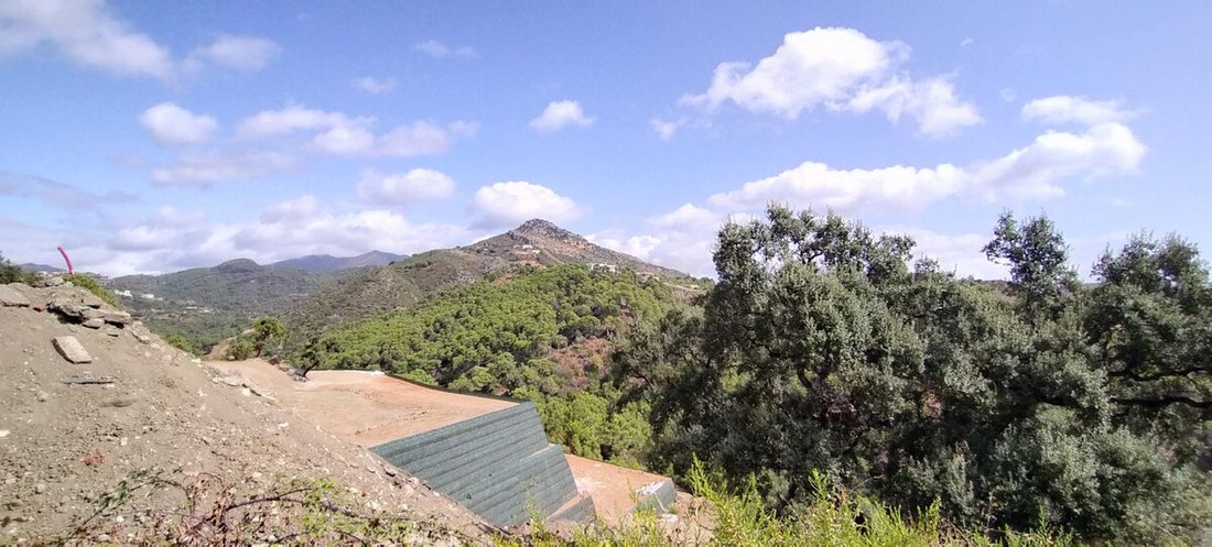 Land in Benahavis, Andalusia, Spain 4 - 18007643