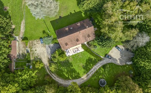 Maison à Saint-Ondras, Auvergne-Rhône-Alpes, France 1