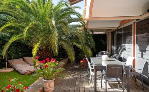 Apartment in Zone Est Diffuse, Saint-Tropez, France 1