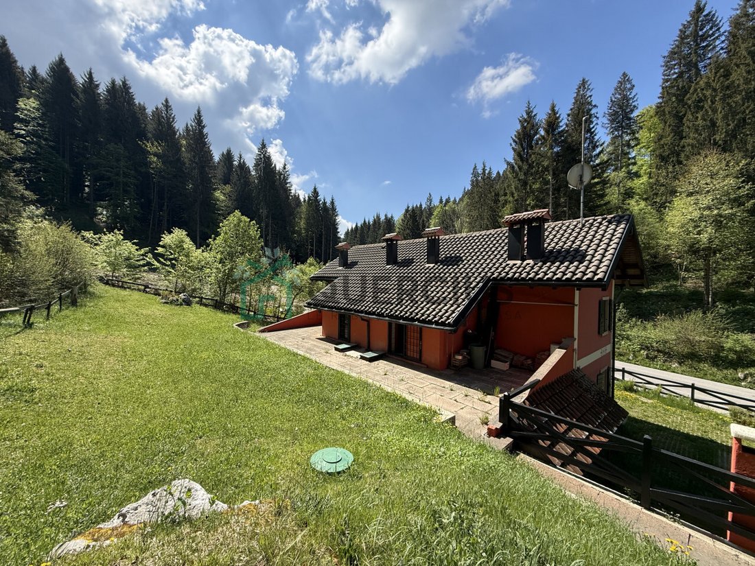 Villa in Roana, Veneto, Italy 4 - 18011111