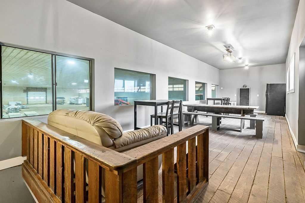 House in Delacour, Alberta, Canada 5 - 18012076