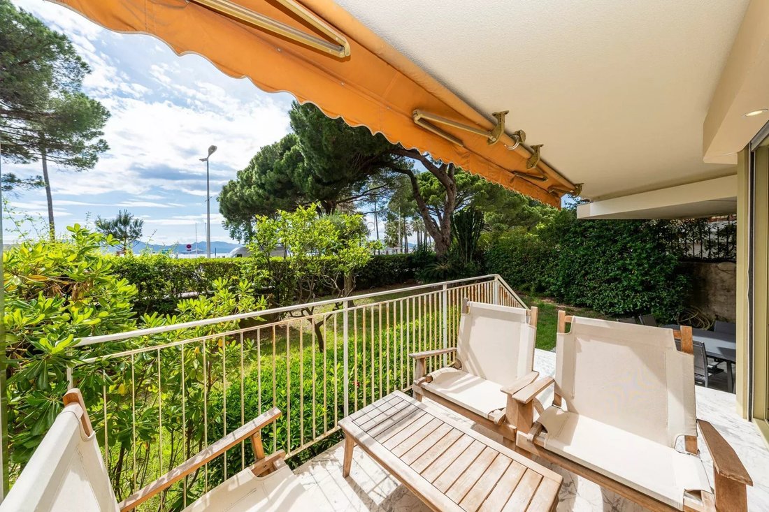 Apartment in Cannes, Provence-Alpes-Côte d'Azur, France 3 - 17802271