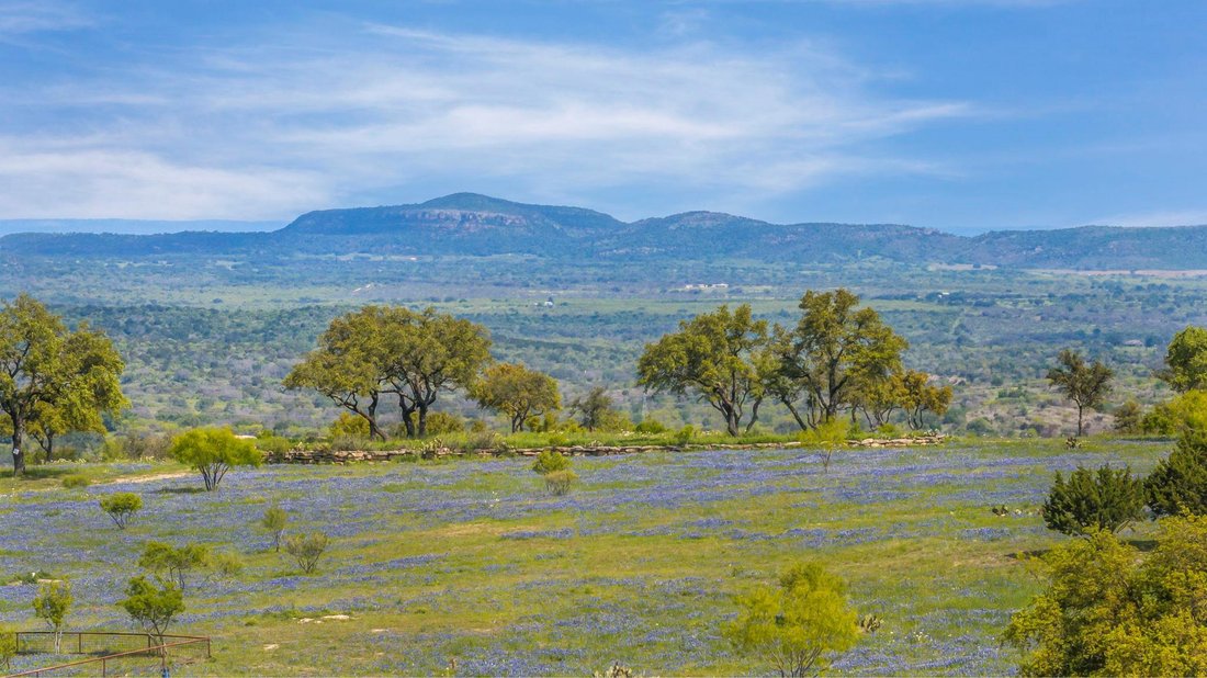 House in Round Mountain, Texas, United States 5 - 18009355