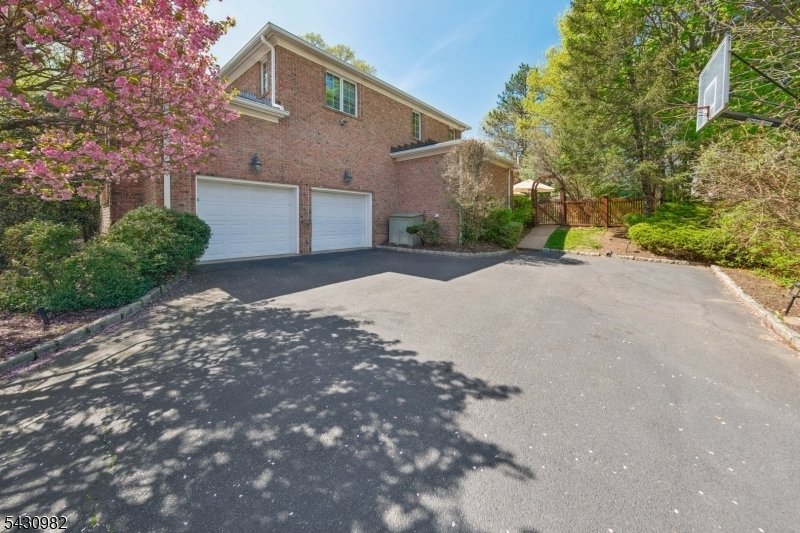 House in Livingston, New Jersey, United States 3 - 18011242