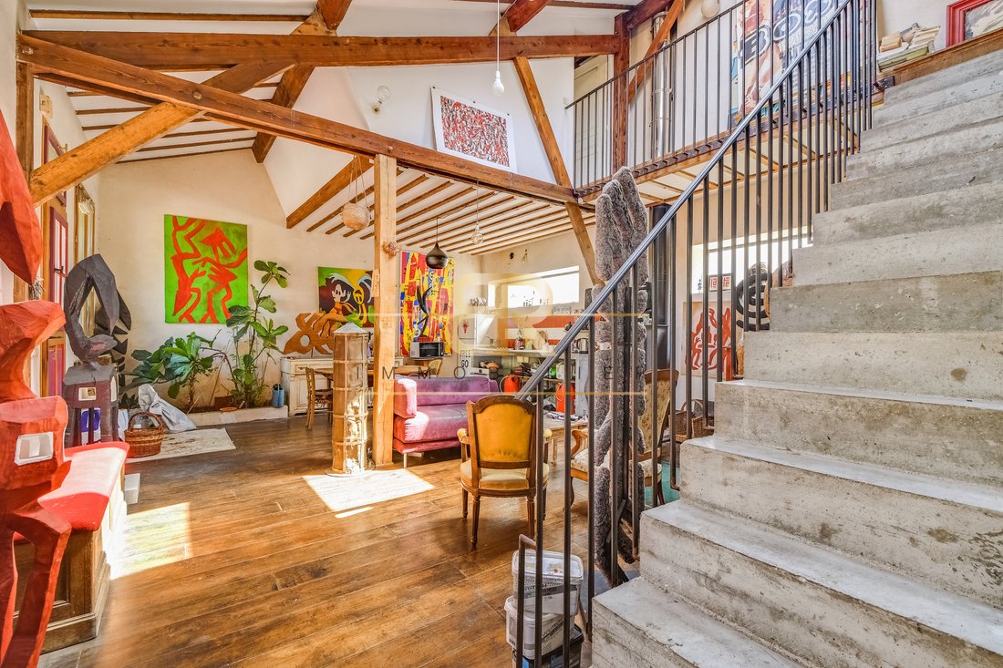 House in Pantin, Ile-de-France, France 3 - 18008730