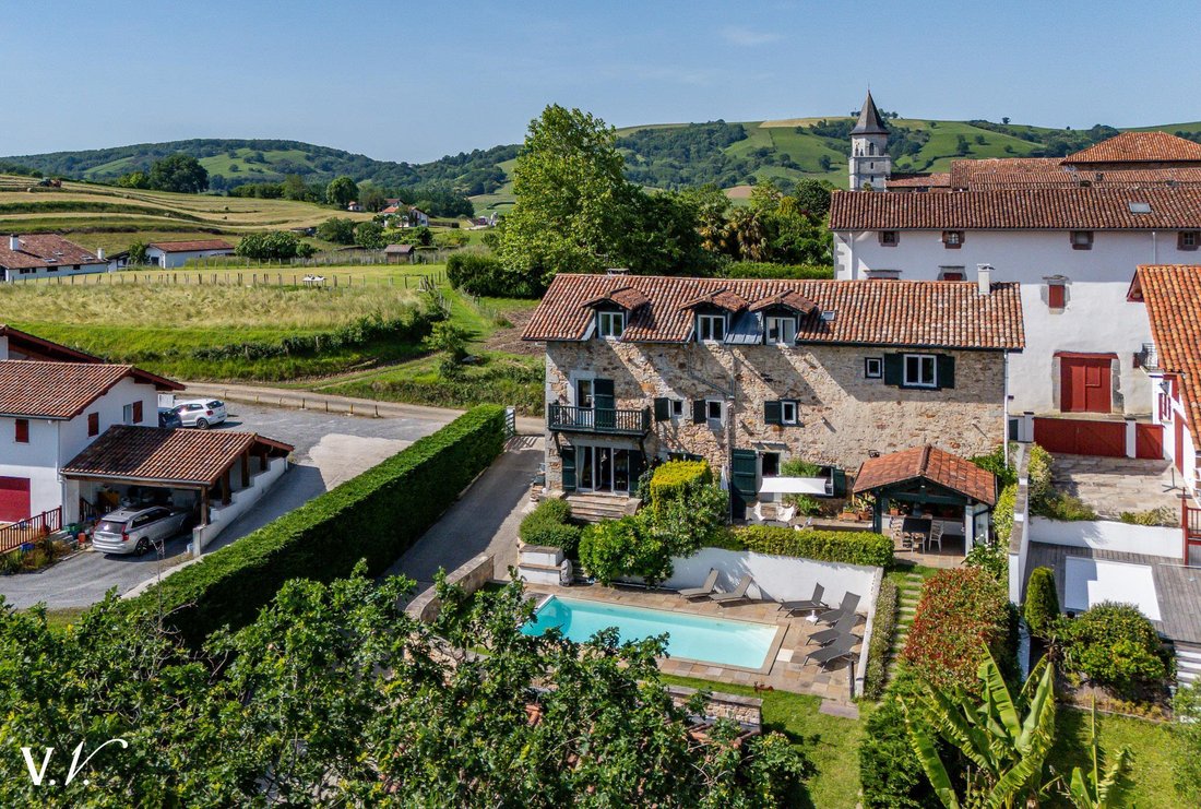 Villa in Ainhoa, Nouvelle-Aquitaine, France 1 - 18008770