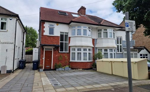 House in Edgware, Barnet, England 1