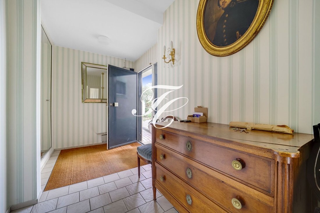 Apartment in Saint-Cloud, Ile-de-France, France 1 - 18005950