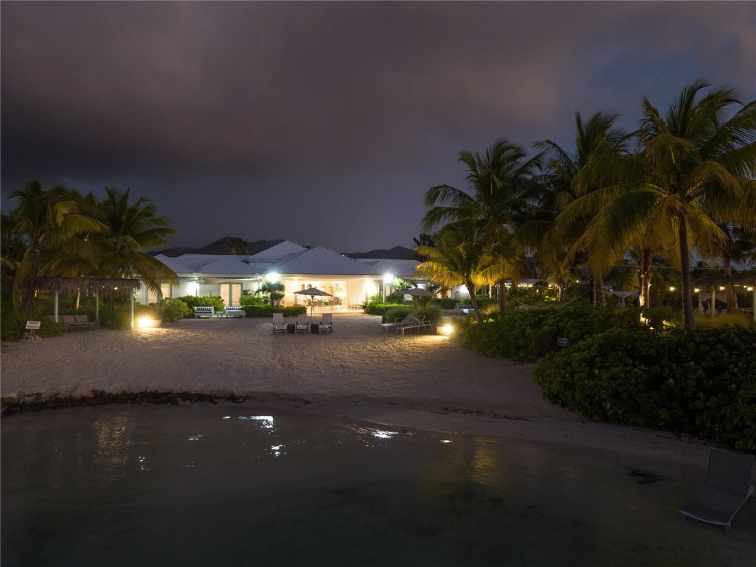 Casa in Jolly Harbour, Saint Mary, Antigua e Barbuda 2 - 17914281