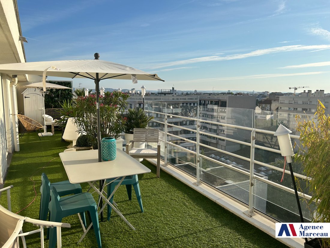 Apartment in Hôtel de Ville, Courbevoie, France 3 - 18005815