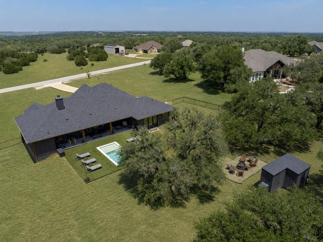 House in Liberty Hill, Texas, United States 1 - 17765623