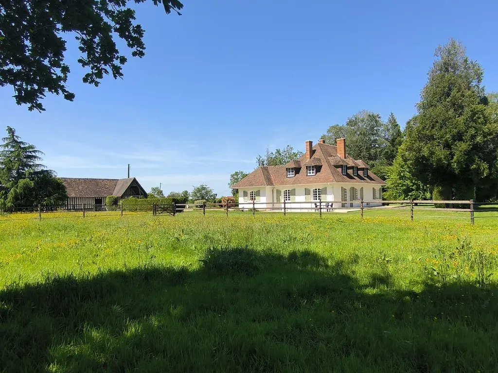Estate in Cormeilles, Normandy, France 1 - 18009132