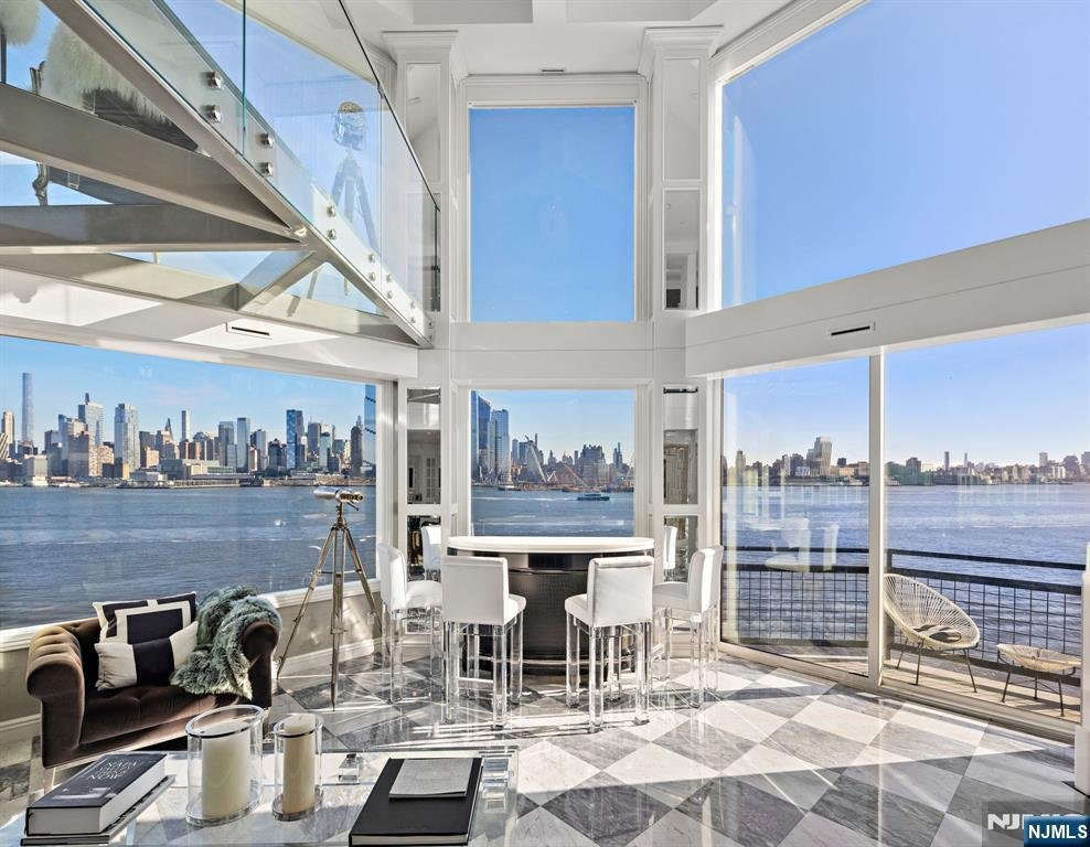 Condo in Weehawken, New Jersey, United States 1 - 18007199