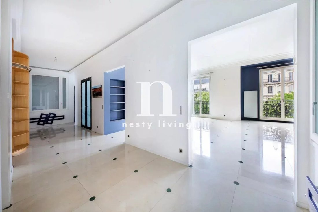 Apartment in Ternes-Maillot, Paris 17e Arrondissement, Paris 1 - 18005497