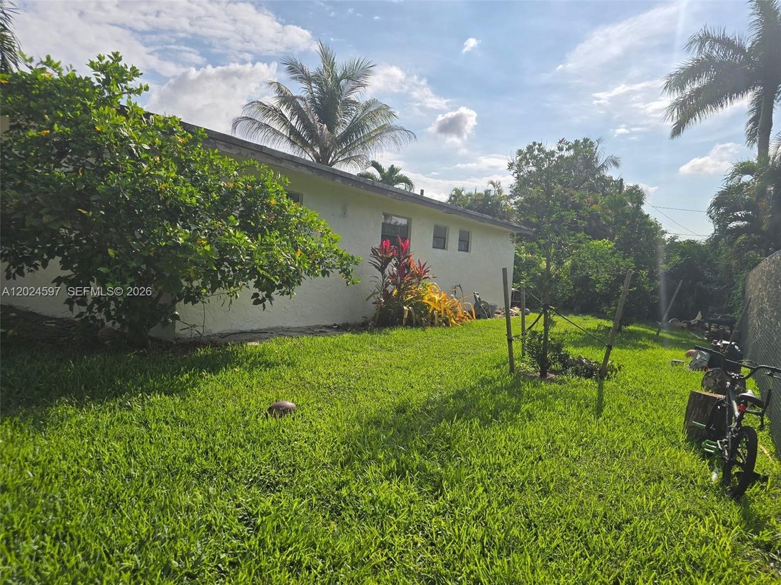 House in Davie, Florida, United States 1 - 18008046