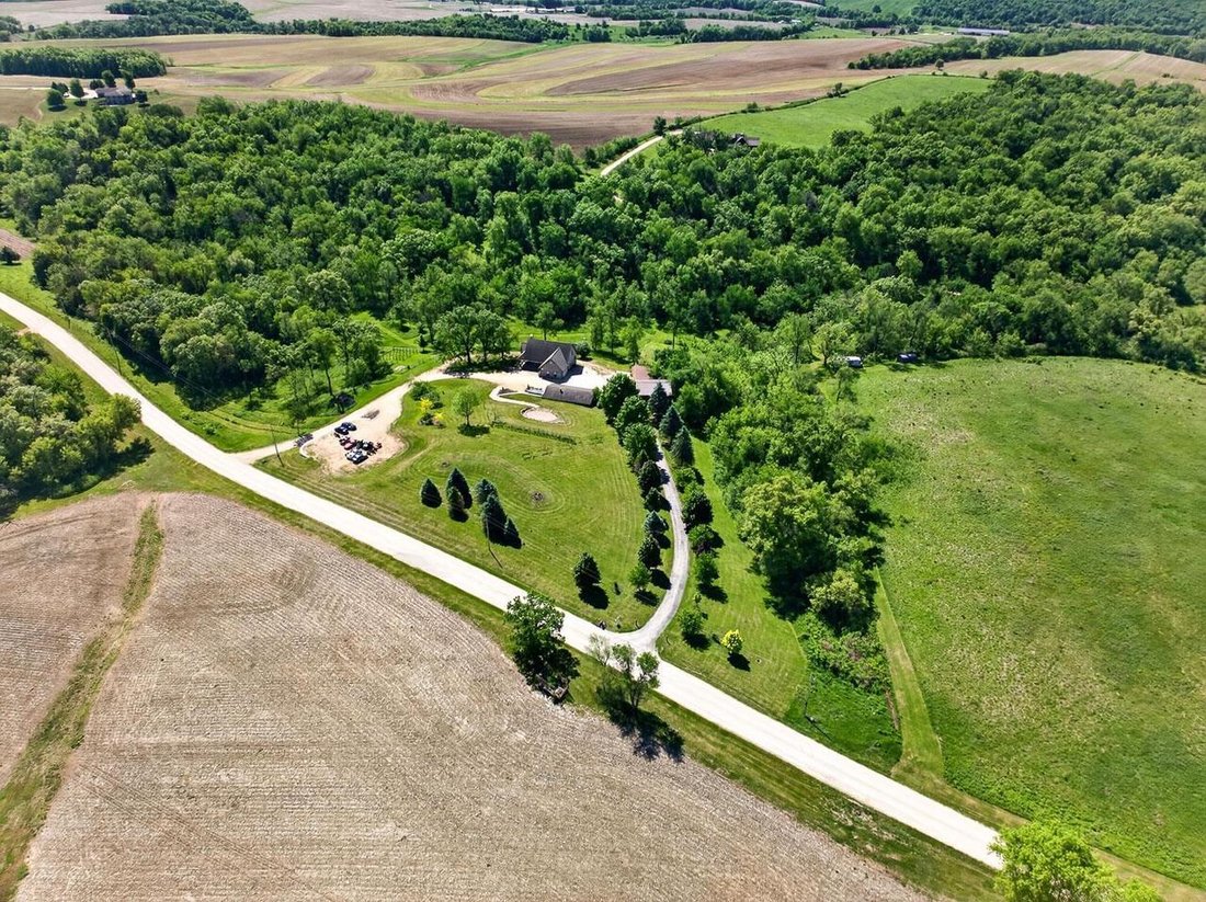 House in Darlington, Wisconsin, United States 2 - 18007856