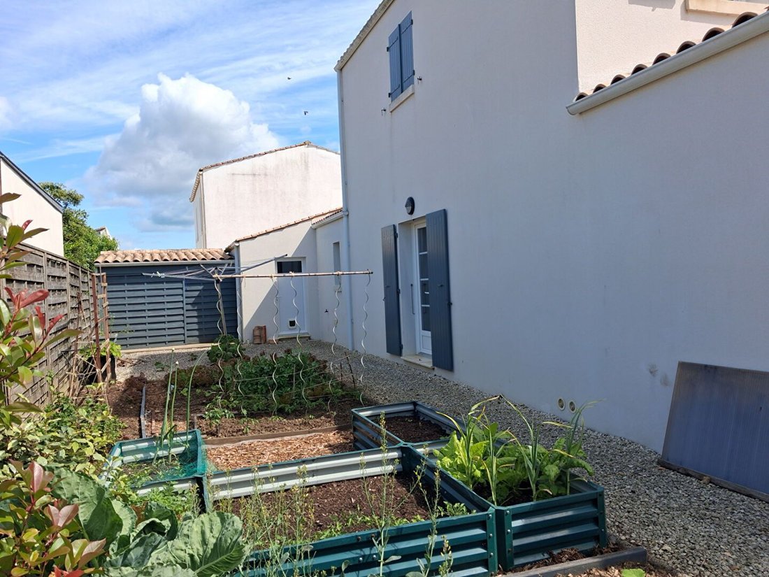 House in Saint-Georges-d'Oleron, Nouvelle-Aquitaine, France 5 - 18009179