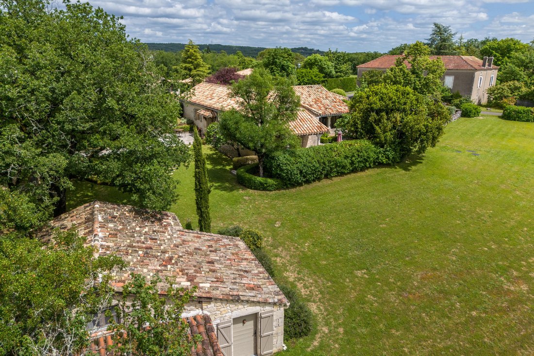 House in Montcuq-en-Quercy-Blanc, Occitania, France 4 - 18003790