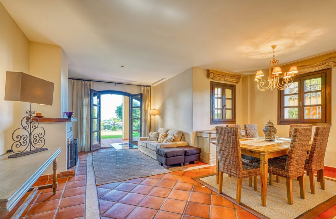 Townhouse in Sotogrande, San Roque, Andalusia 5 - 18007667