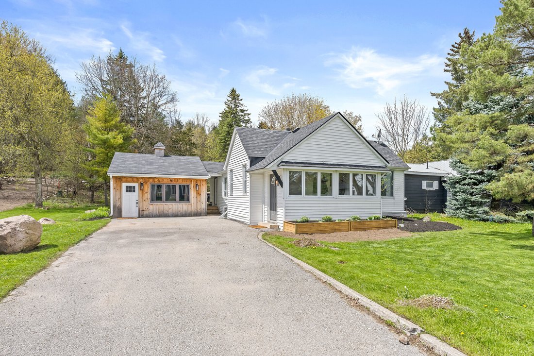 House in Erin, Ontario, Canada 2 - 18006135