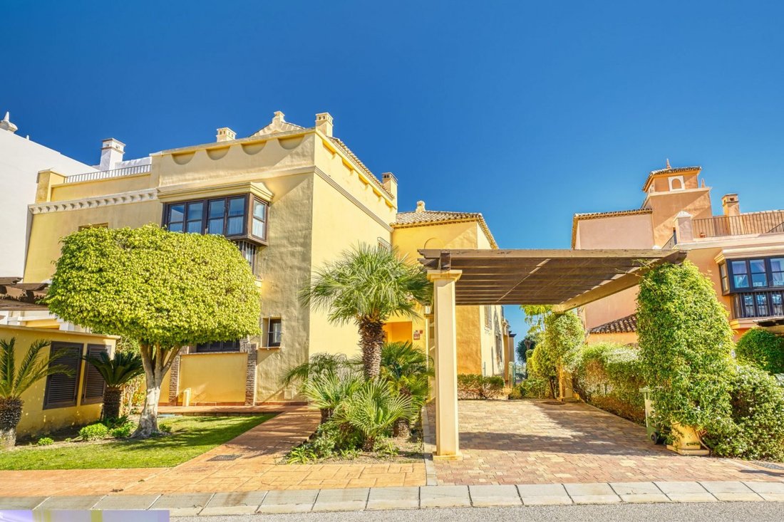Townhouse in Sotogrande, San Roque, Andalusia 3 - 18007667
