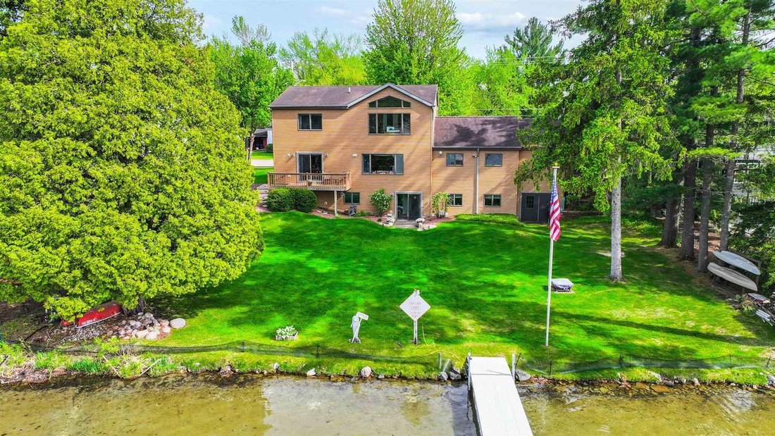 House in Waupaca, Wisconsin, United States 1 - 18007862