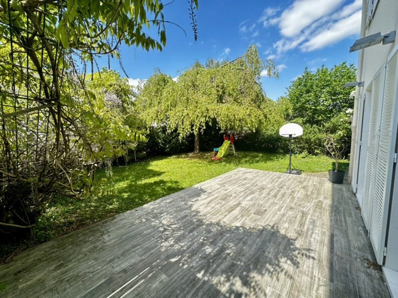 House in Bas Buc, Buc, France 2 - 18009462
