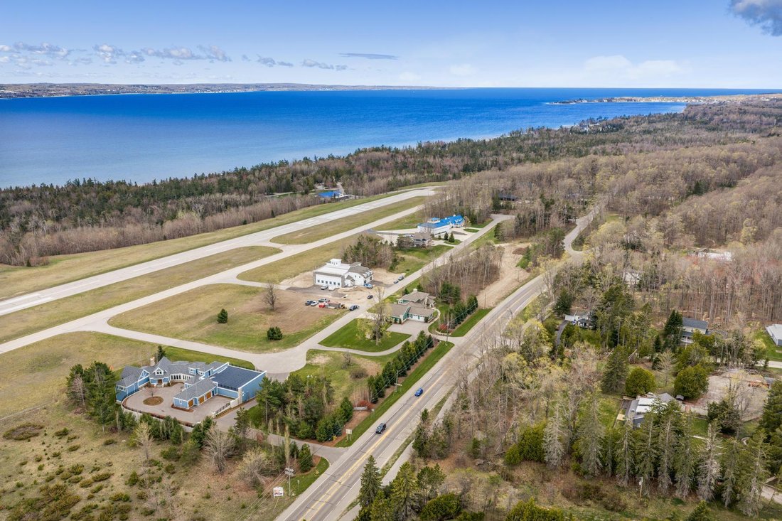House in Wequetonsing, Michigan, United States 1 - 18007281