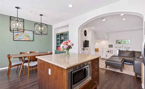 House in Signal Hill, California, United States 1