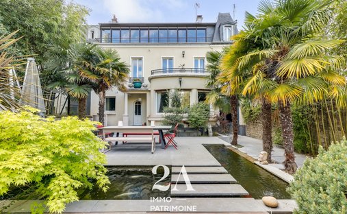 House in Archevêché, Charenton-le-Pont, France 1