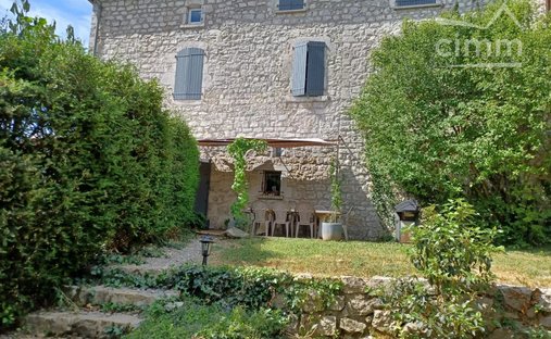 Haus in Ruoms, Auvergne-Rhone-Alpen, Frankreich 1