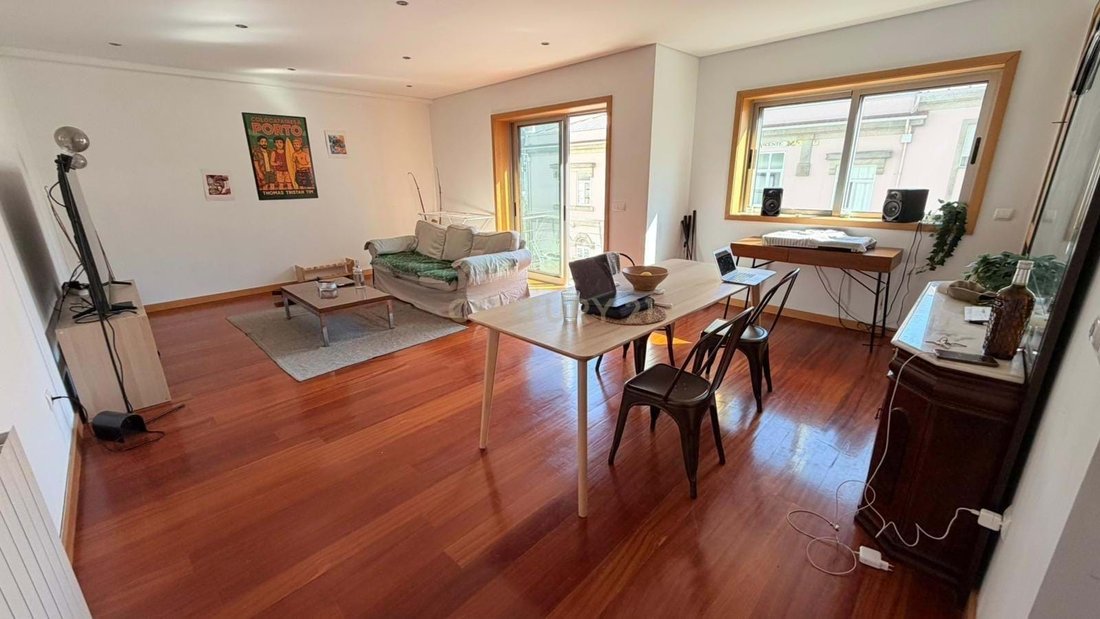 Apartment in Cedofeita, Santo Ildefonso, Se, Miragaia, Sao Nicolau e Vitoria, Porto District, Portugal 2 - 18010163