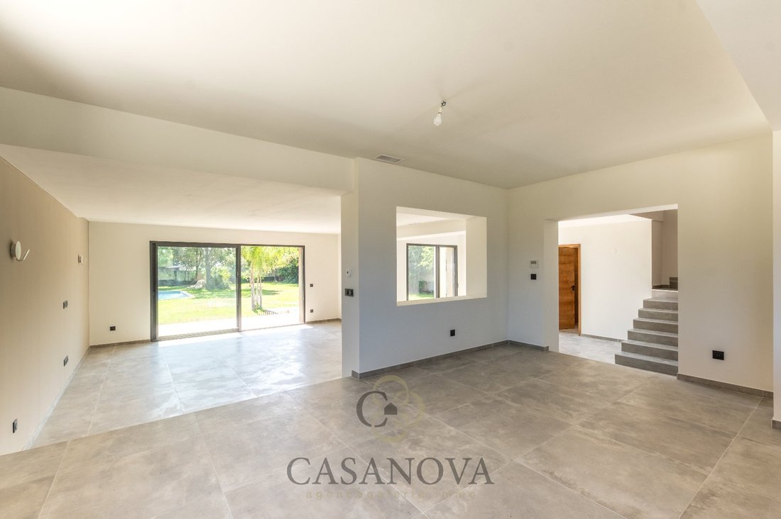 House in Centre Ville, Mauguio, France 3 - 18010718