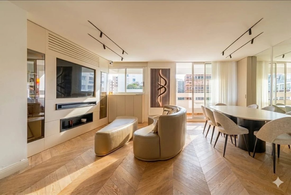 Apartment in Eiffel, Levallois-Perret, France 2 - 18006452