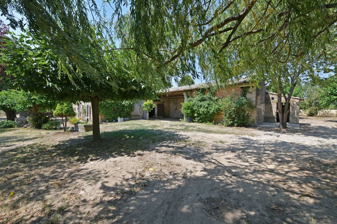 House in Cabrières-d'Avignon, Provence-Alpes-Côte d'Azur, France 3 - 18008655