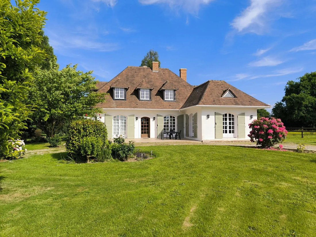 Estate in Cormeilles, Normandy, France 2 - 18009132