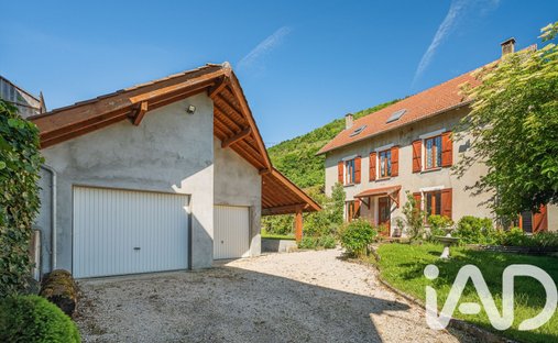 House in Saint-Martin-d'Uriage, Auvergne-Rhône-Alpes, France 1