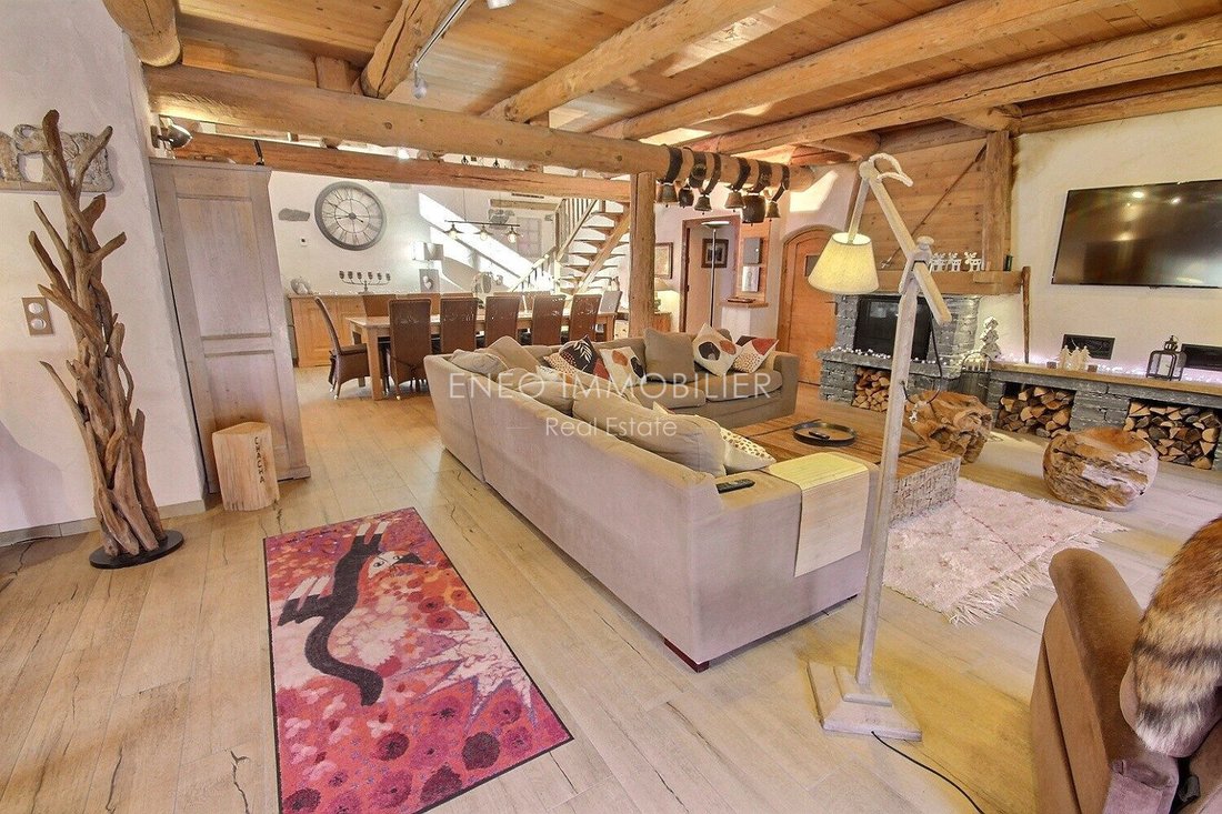 Chalet in Bourg-Saint-Maurice, Auvergne-Rhône-Alpes, France 2 - 18012225