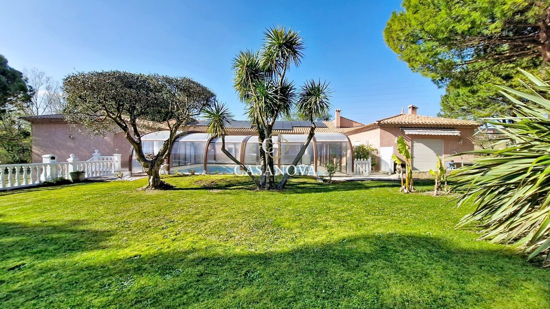 House in Ancien Hôpital, Beziers, France 1 - 18010382