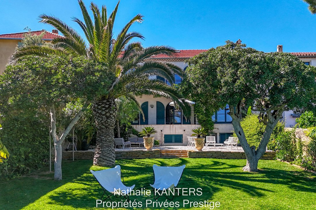 Villa in Toulon, Provence-Alpes-Côte d'Azur, France 2 - 18006957