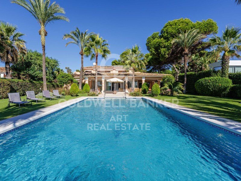 House in Estepona, Andalusia, Spain 2 - 18011324