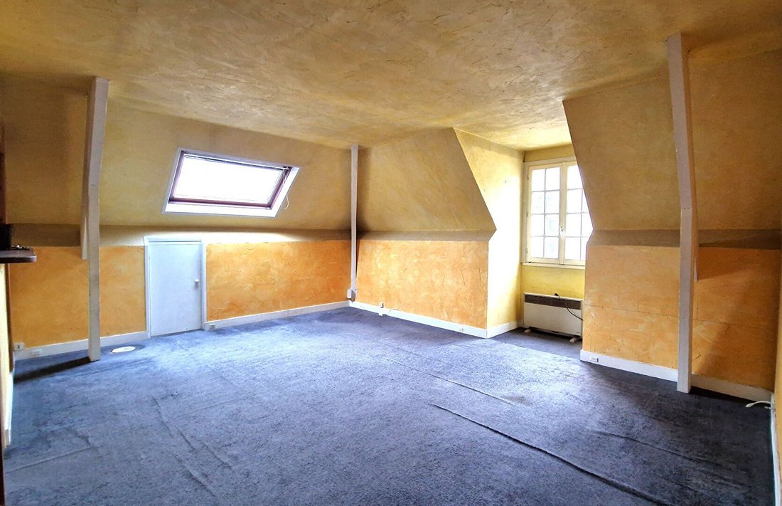Apartment in Insurrection, Vanves, France 2 - 18005662