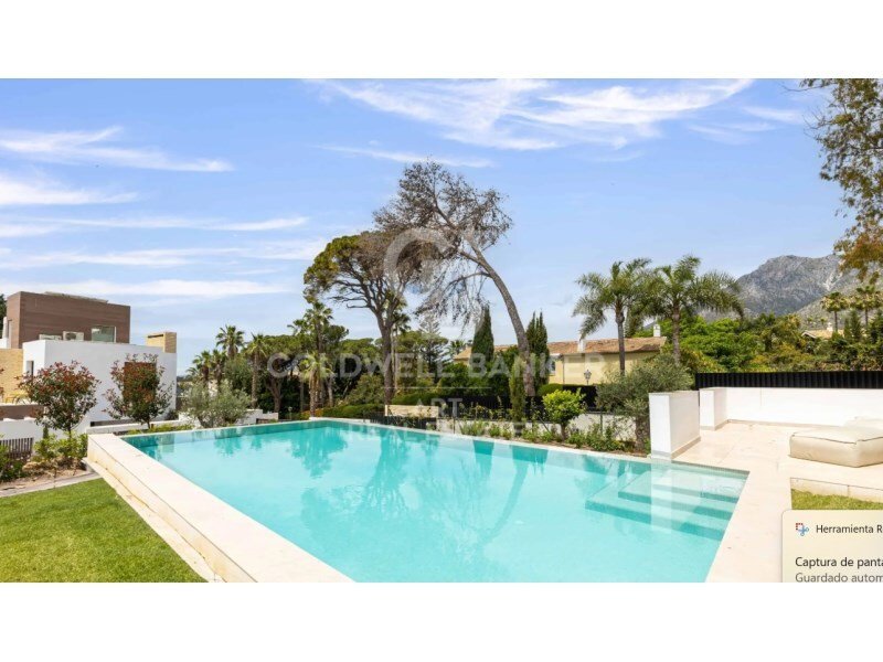 House in Nueva Andalucia, Marbella, Spain 2 - 18011035