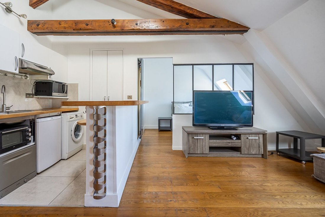 Apartment in Palais Royal, Paris 1er Arrondissement, Paris 2 - 18009223