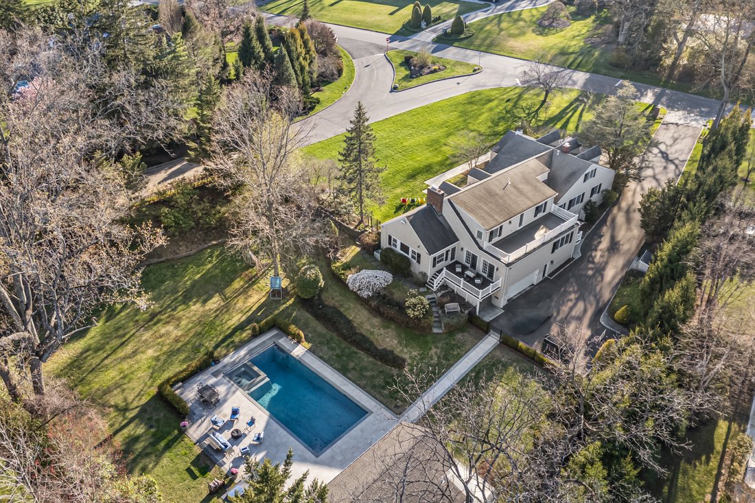 House in Manhasset, New York, United States 2 - 18005574