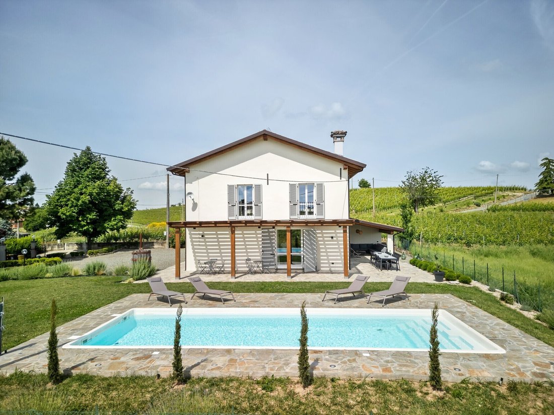 Villa in Nizza Monferrato, Piedmont, Italy 1 - 18005208